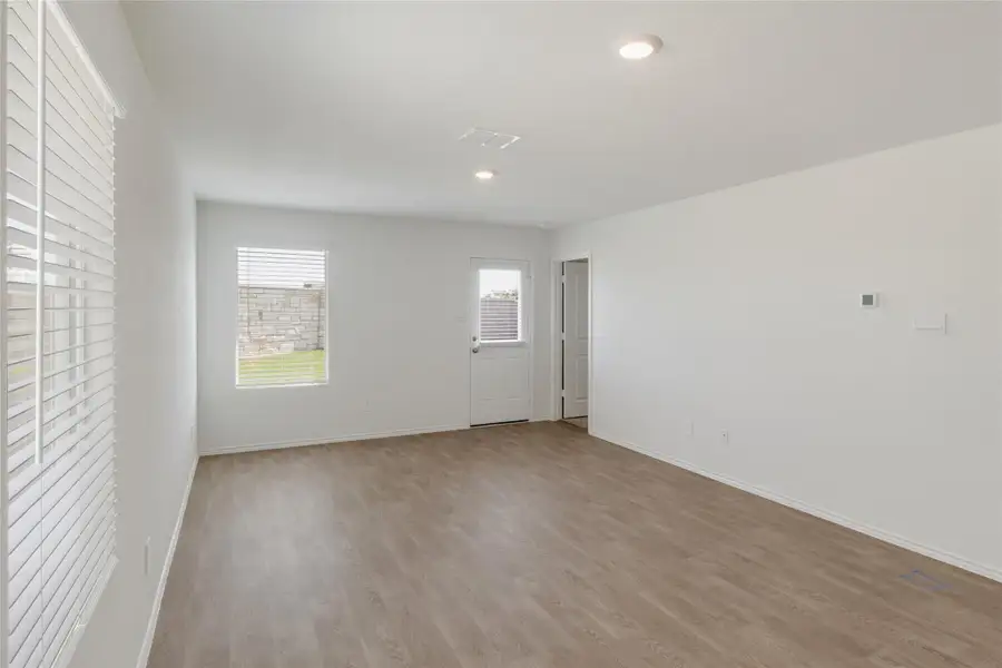 Spacious, unfurnished interior of a new home in Prairie Lakes, Buda (Image 10). Spacious, unfurnished interior of a new home in Prairie Lakes, Buda (Image 10).