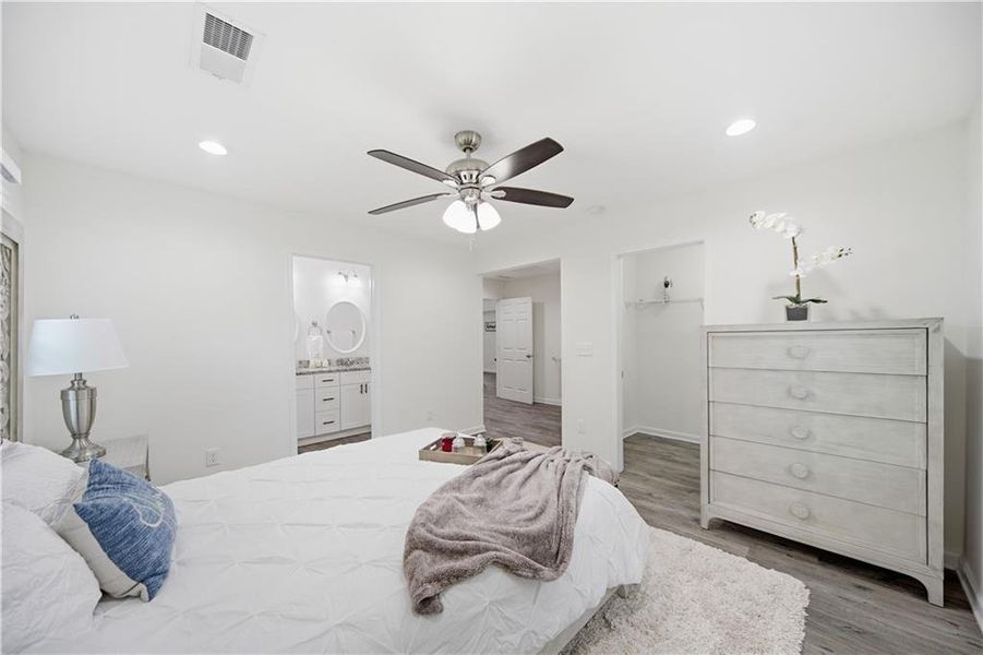 Furnished interior view inside a new home in , Decatur (Image 7).