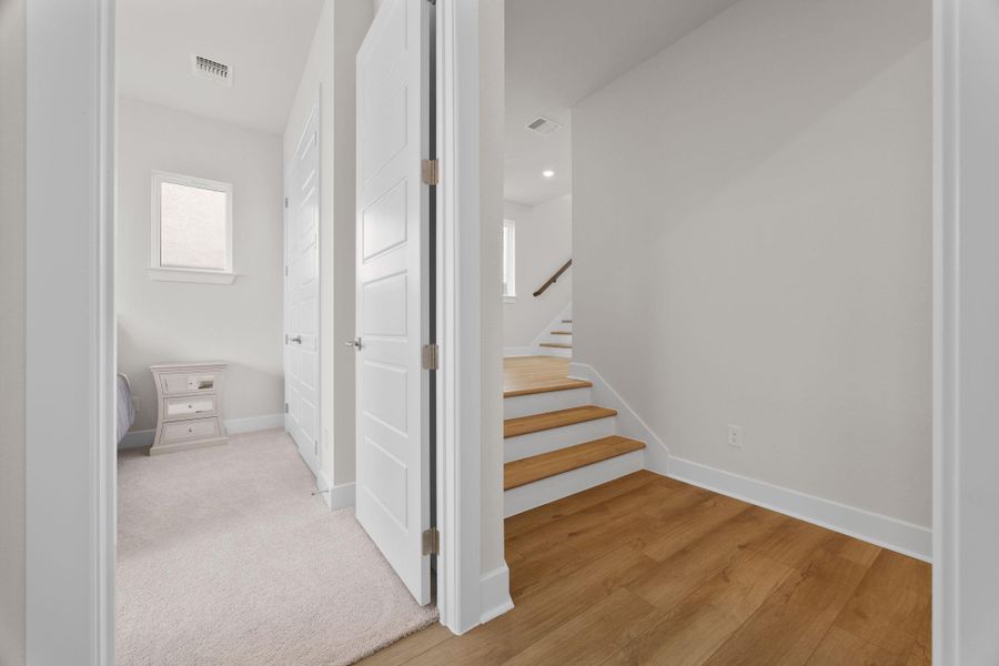 Spacious, unfurnished interior of a new home in , Austin (Image 22).