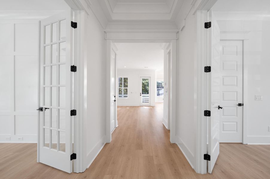 Spacious, unfurnished interior of a new home in Ferryboat Landing, Charleston (Image 16). Spacious, unfurnished interior of a new home in Ferryboat Landing, Charleston (Image 16).