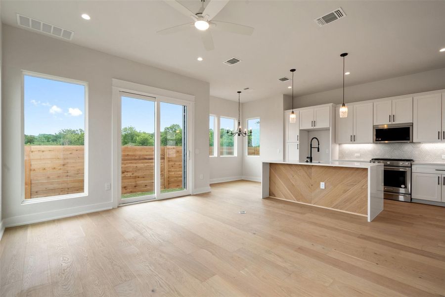 Image 10 of a home in .