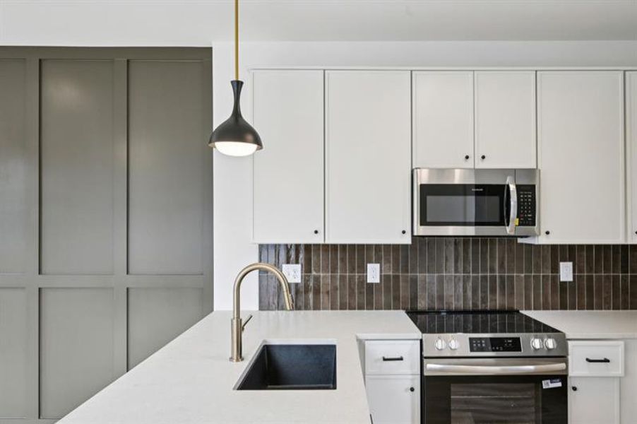 Furnished interior view inside a new home in , Atlanta (Image 7).