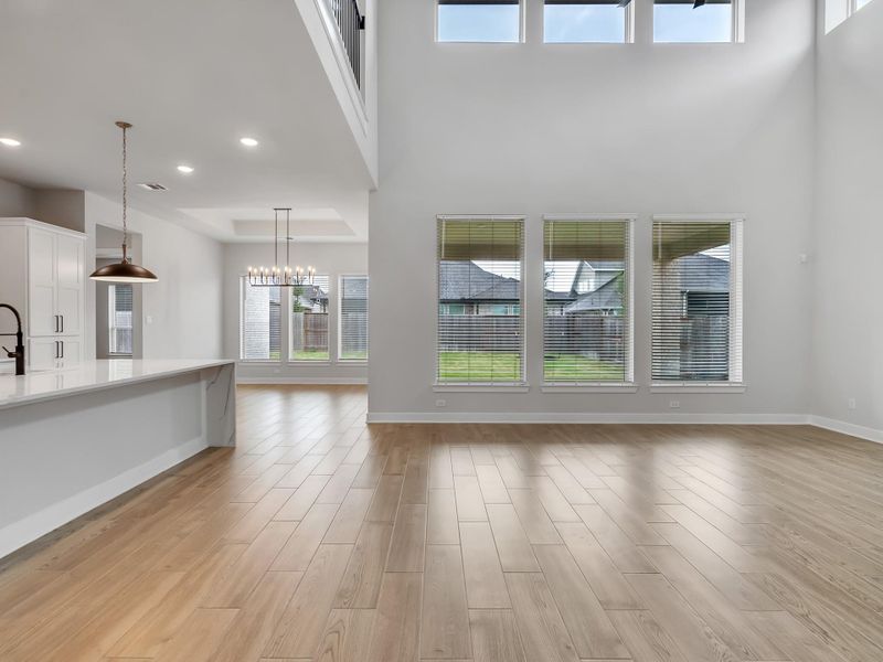 Spacious, unfurnished interior of a new home in Meridiana, Manvel (Image 31).