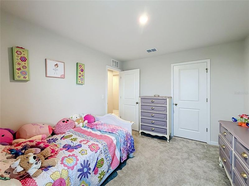 Furnished interior view inside a new home in , Sumterville (Image 36).