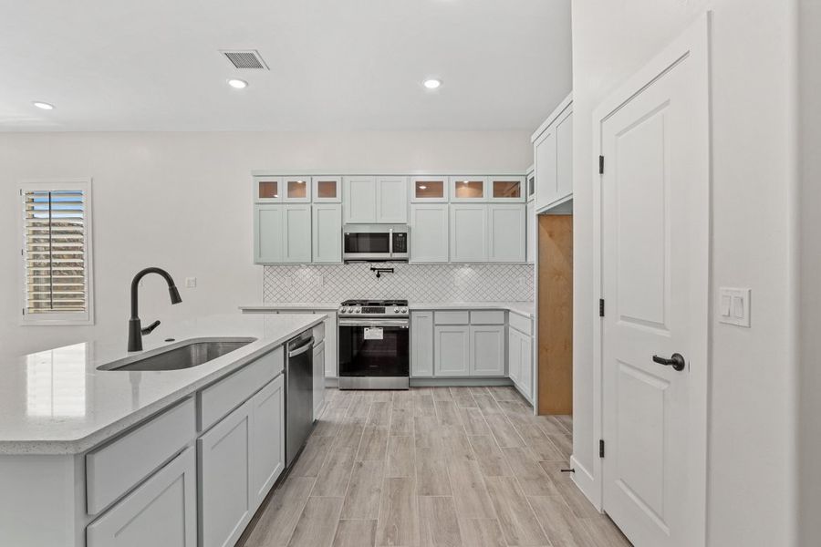 Representative furnished interior of a home built from the Sonoma by LEH. Homes in Tierra Del Este 90, El Paso (Image 9). Representative furnished interior of a home built from the Sonoma by LEH. Homes in Tierra Del Este 90, El Paso (Image 9).