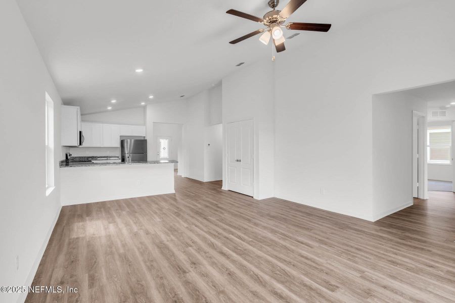 Spacious, unfurnished interior of a new home in Westport Landing, Jacksonville (Image 16). Spacious, unfurnished interior of a new home in Westport Landing, Jacksonville (Image 16).