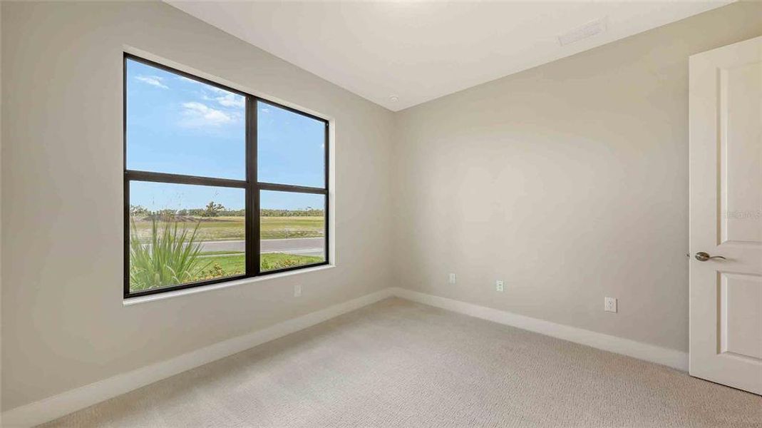 Spacious, unfurnished interior of a new home in Woodland Preserve, Parrish (Image 44).