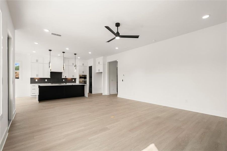 Spacious, unfurnished interior of a new home in The Gathering – Alpharetta, Alpharetta (Image 49).