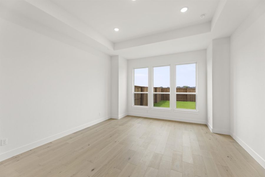 Representative unfurnished interior of a home built from the 4512 by Tradition Homes in Mustang Lakes, McKinney (Image 21).