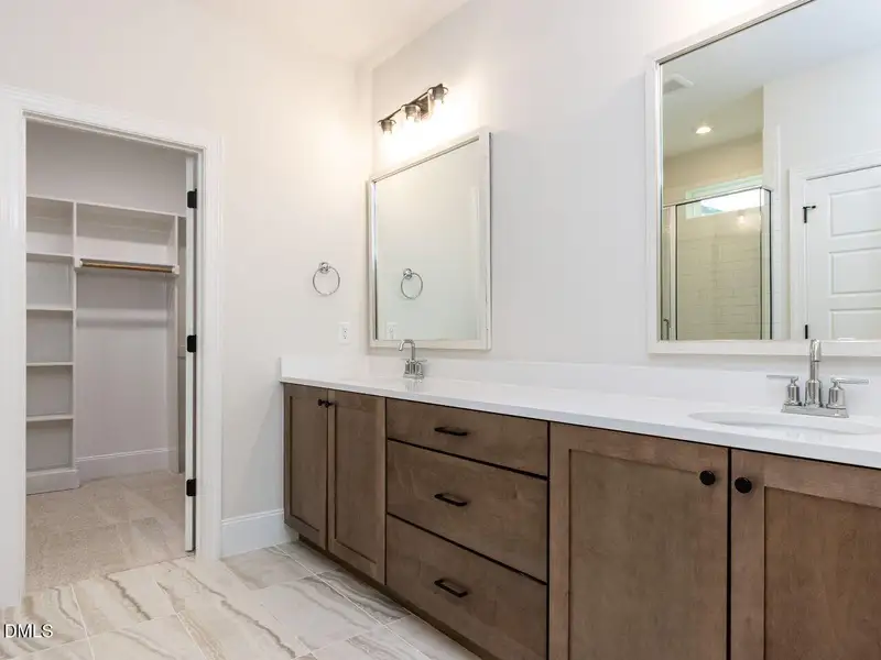 020-1280x960-primary-bathroom 020-1280x960-primary-bathroom