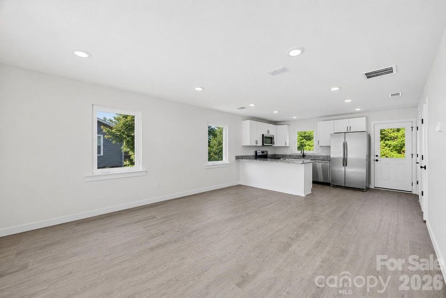 Spacious, unfurnished interior of a new home in , Conover (Image 12).
