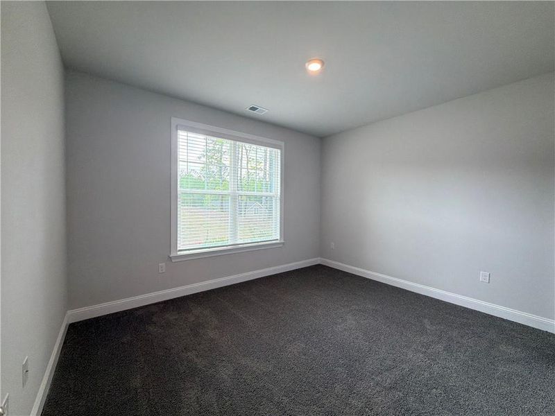 Spacious, unfurnished interior of a new home in Tuscany Hills, Douglasville (Image 15).