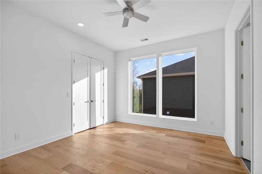 Spacious, unfurnished interior of a new home in , Lithia Springs (Image 36).