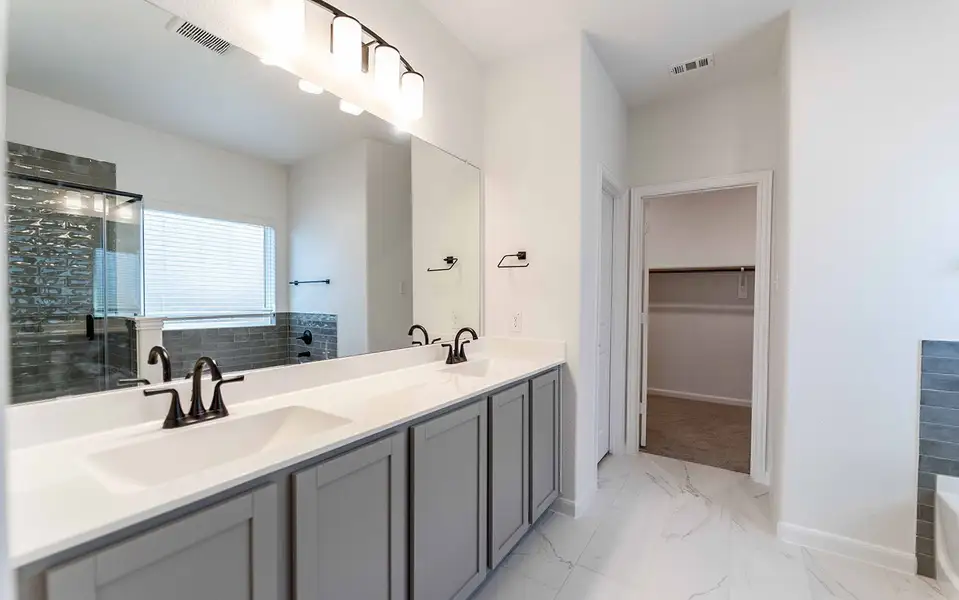 Furnished interior view inside a new home in Travis Ranch, Forney (Image 6). Furnished interior view inside a new home in Travis Ranch, Forney (Image 6).