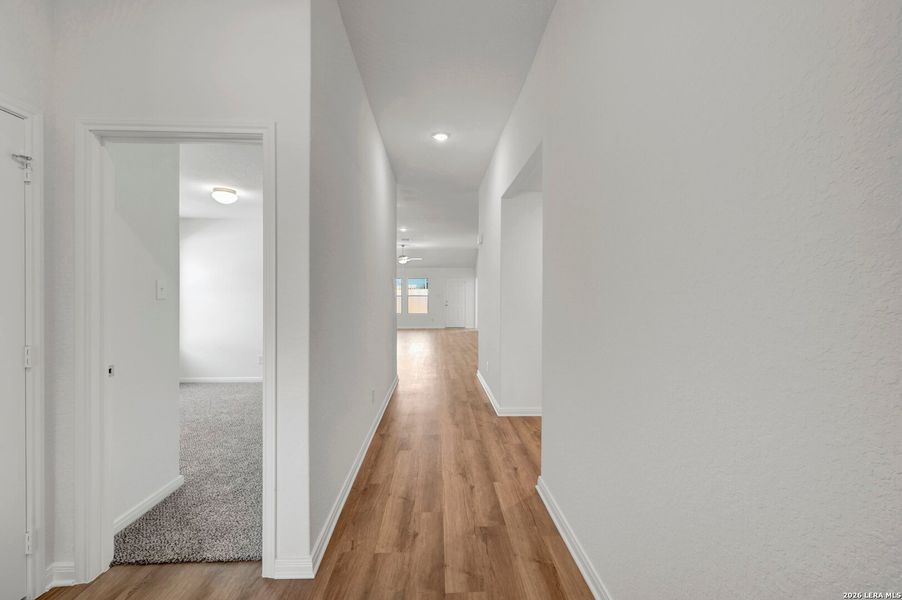 Spacious, unfurnished interior of a new home in Greenspoint Heights, Seguin (Image 24).