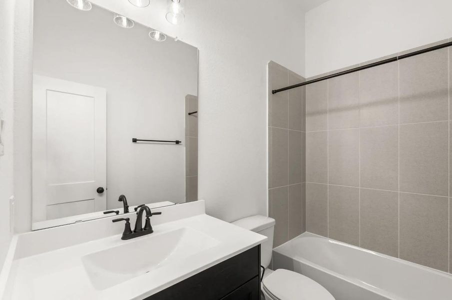 REPRESENTATIVE OF FLOOR PLAN ONLY REPRESENTATIVE OF FLOOR PLAN ONLY