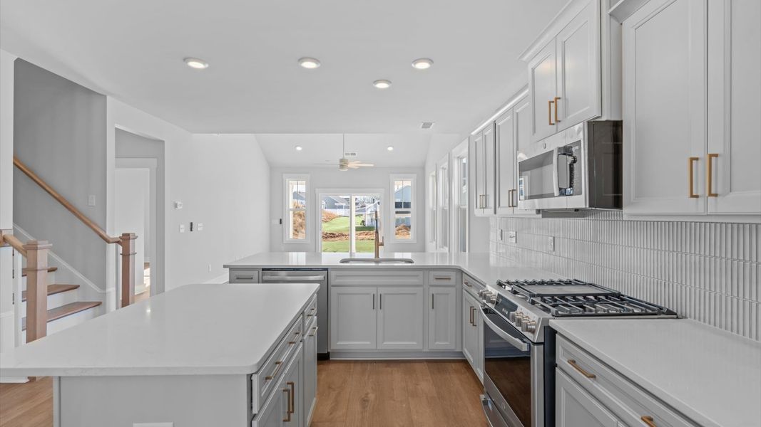Furnished interior view inside a new home in Woodglen, Piedmont (Image 9).