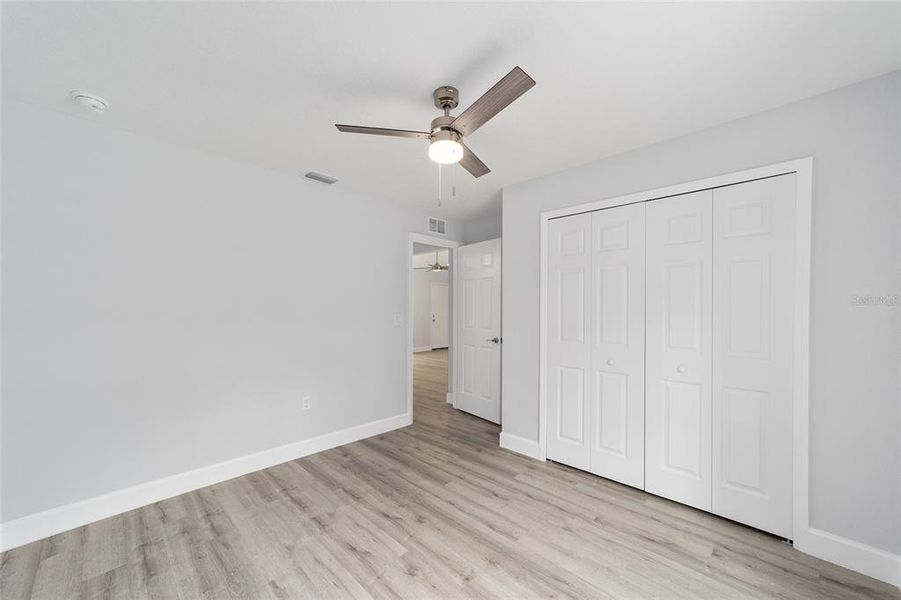 Spacious, unfurnished interior of a new home in , Dunnellon (Image 25).