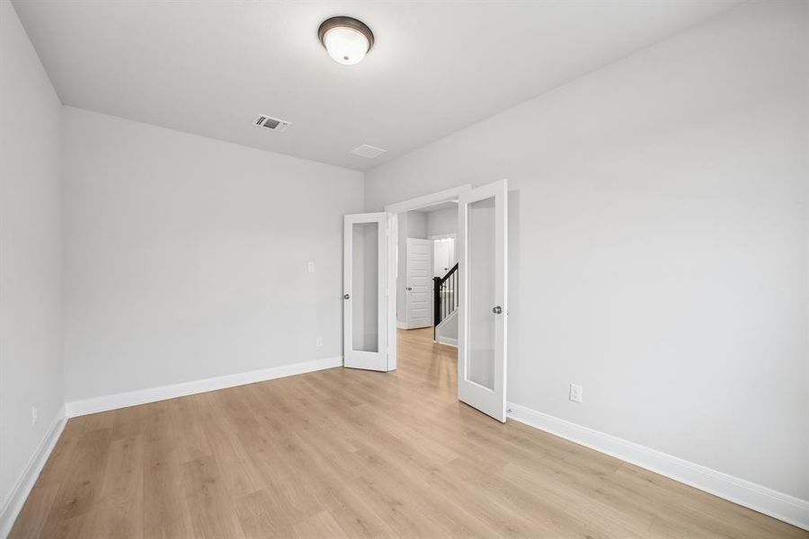 Spacious, unfurnished interior of a new home in Karis - Cottage Series, Crowley (Image 24).