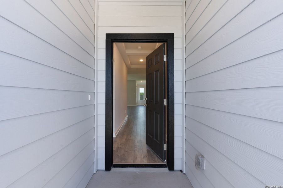 Exterior details and patio area of a home in Westridge, San Antonio (Image 3).
