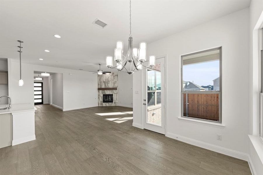 16. 3306 Agnew - Dining (2)