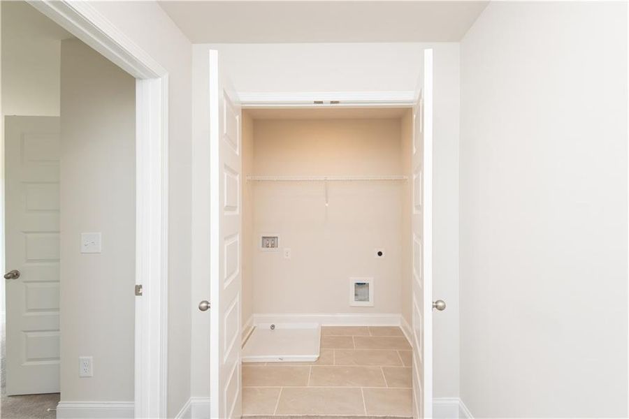 Spacious, unfurnished interior of a new home in Towns at Enclave, Lawrenceville (Image 15).