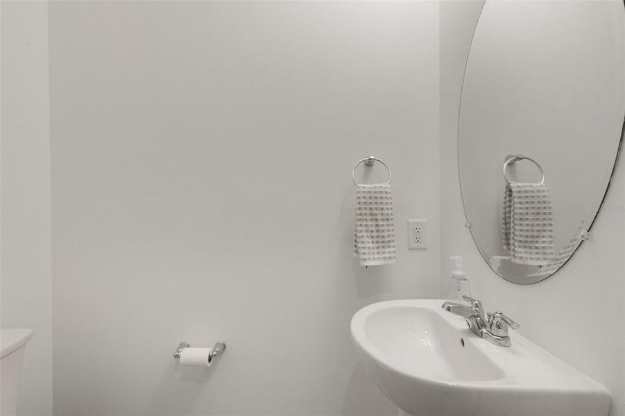 Image 34 of a home in .