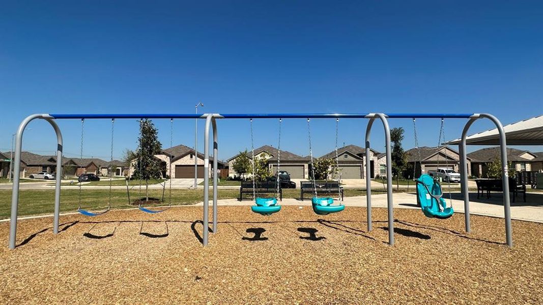 Community amenities in Terra Trace, Fort Worth (Image 4).