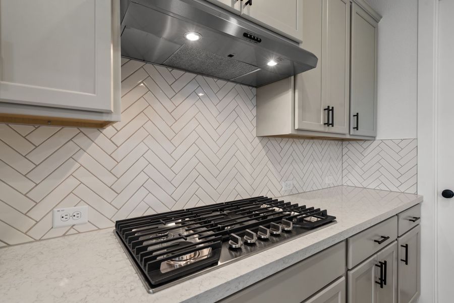 5br New Home in Dripping Springs, TX.  - Slide 9