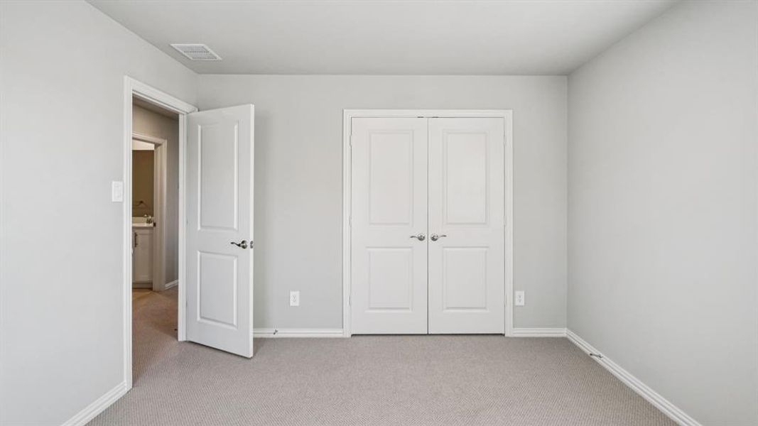 Photo is not of the actual home, but is an inspirational photo of builder’s model home and may depict options, furnishings, and/or decorator features that are not included.