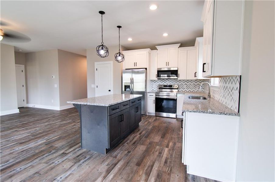 Furnished interior view inside a new home in , Cartersville (Image 6).