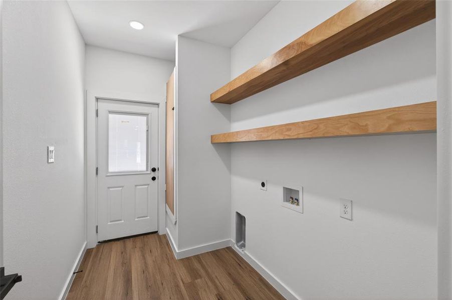 Spacious, unfurnished interior of a new home in , Mabank (Image 22). Spacious, unfurnished interior of a new home in , Mabank (Image 22).