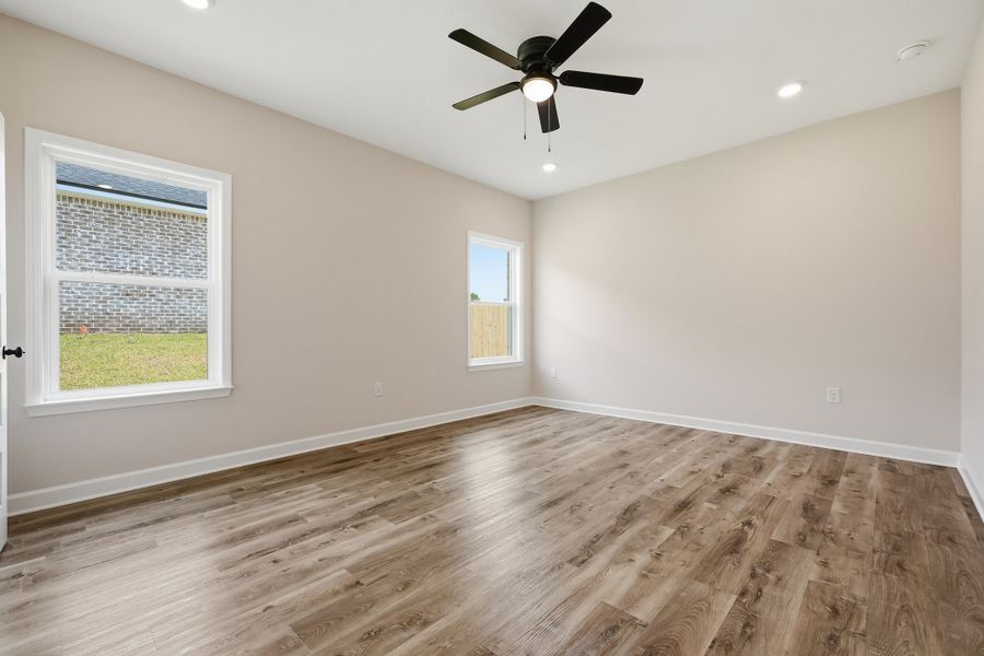 Spacious, unfurnished interior of a new home in Southern Charm, Crestview (Image 43). Spacious, unfurnished interior of a new home in Southern Charm, Crestview (Image 43).