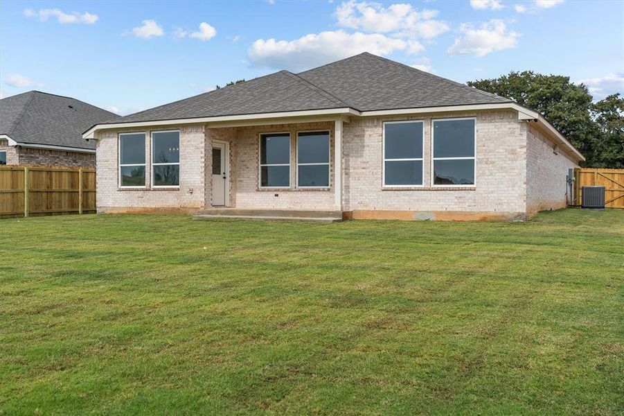 Exterior details and patio area of a home in , Lindale (Image 17).