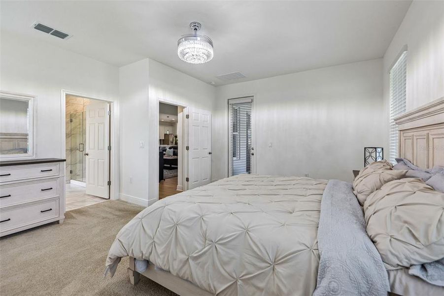 Furnished interior view inside a new home in , Mount Dora (Image 13).