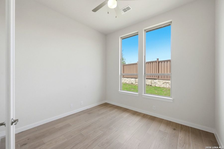 Spacious, unfurnished interior of a new home in Mayfair, New Braunfels (Image 14).