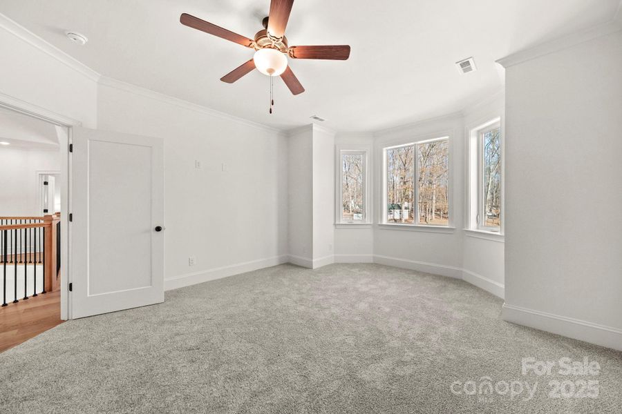 Spacious, unfurnished interior of a new home in , Midland (Image 23).