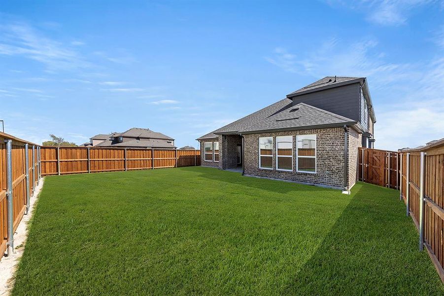 27. 1322 Comal - Back (2) 27. 1322 Comal - Back (2)