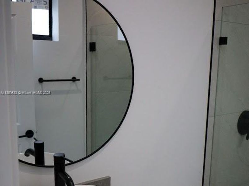 Image 27 of a home in .