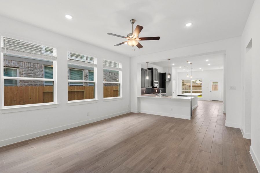 Spacious, unfurnished interior of a new home in Emory Glen, Magnolia (Image 30).