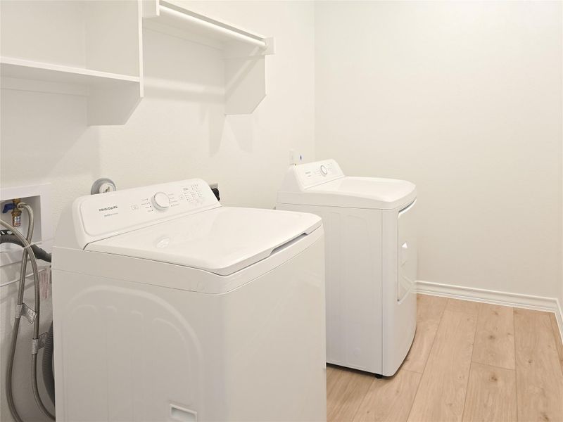 Furnished interior view inside a new home in Lively Ranch: Brookstone Collection, Georgetown (Image 4). Furnished interior view inside a new home in Lively Ranch: Brookstone Collection, Georgetown (Image 4).