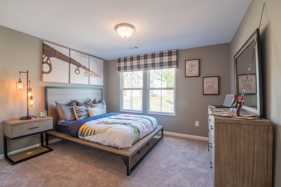 Representative furnished interior of a home built from the Cumberland by Fischer Homes in Bridle Run, Louisville (Image 20).