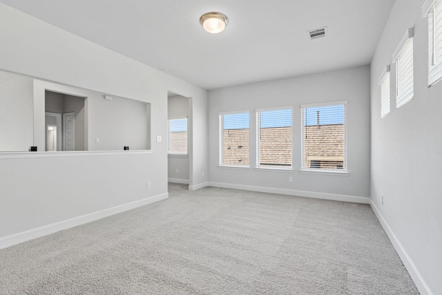 Spacious, unfurnished interior of a new home in Cane Island 50', Katy (Image 30). Spacious, unfurnished interior of a new home in Cane Island 50', Katy (Image 30).