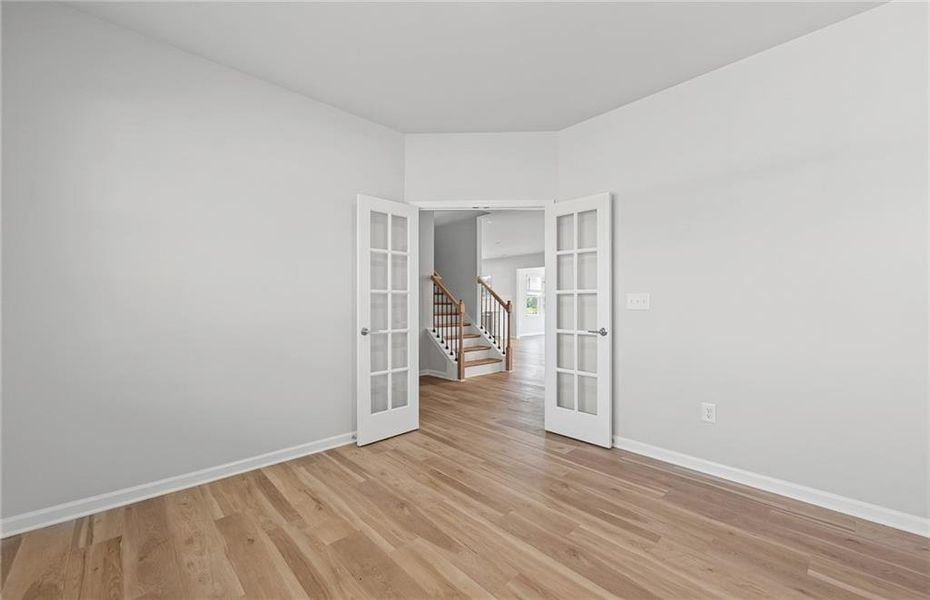 Spacious, unfurnished interior of a new home in Anderson Point, McDonough (Image 14).