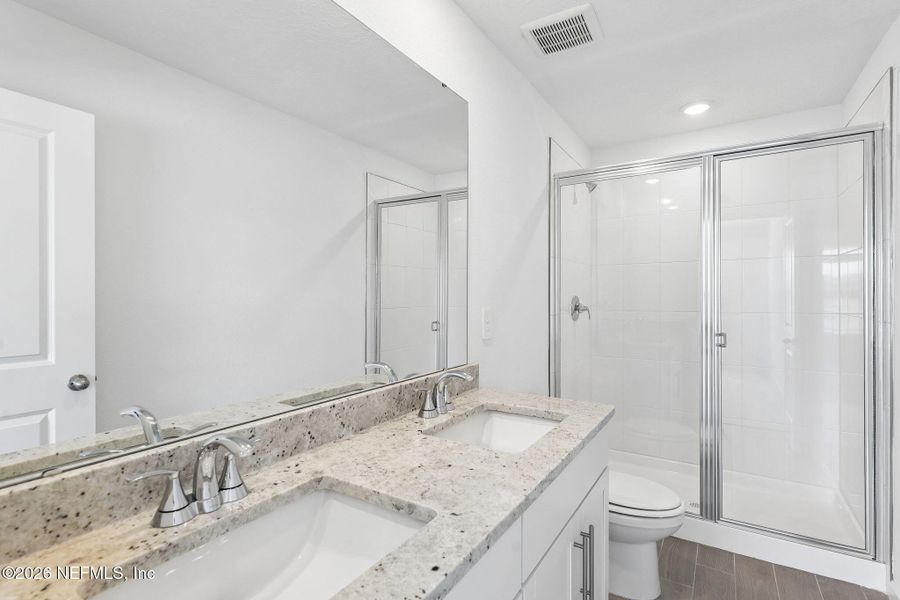 Furnished interior view inside a new home in , Middleburg (Image 10).