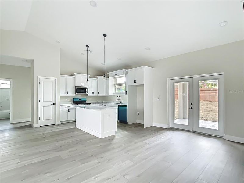 Furnished interior view inside a new home in , Ocala (Image 5).