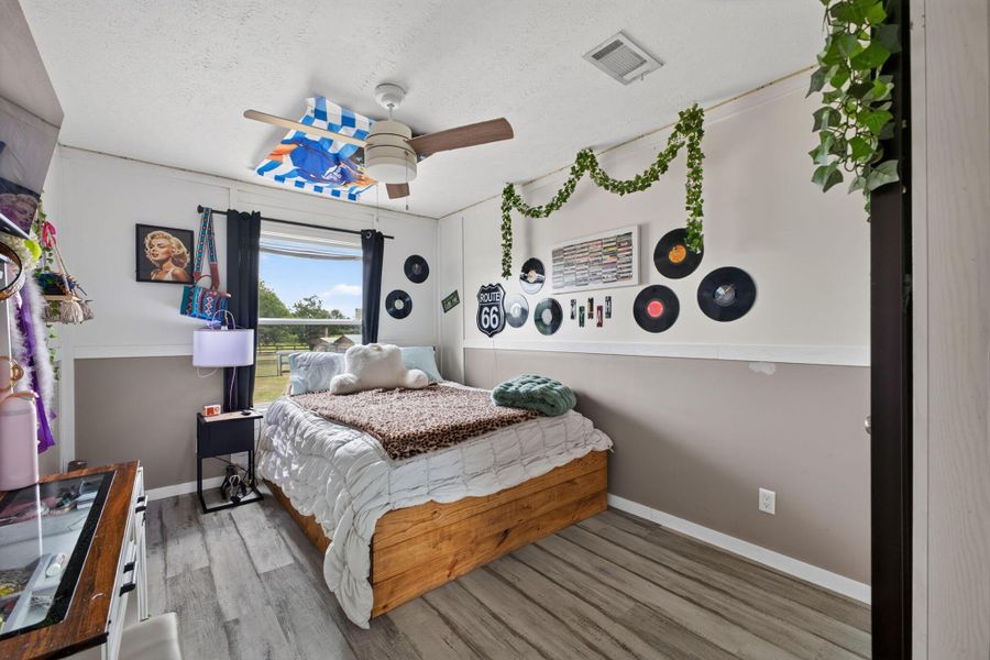 Furnished interior view inside a new home in , Hempstead (Image 5).