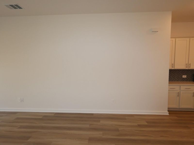 Spacious, unfurnished interior of a new home in Pinewood at Grand Texas, New Caney (Image 6).