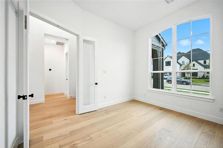 2720AmberLn220E018 2720AmberLn220E018