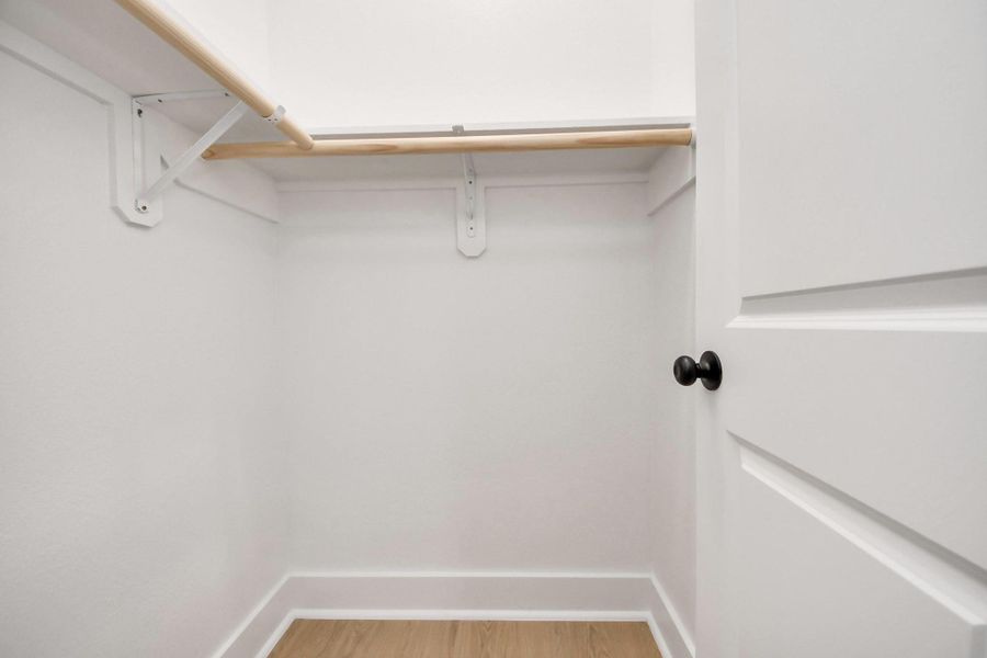 Spacious, unfurnished interior of a new home in , Houston (Image 44).